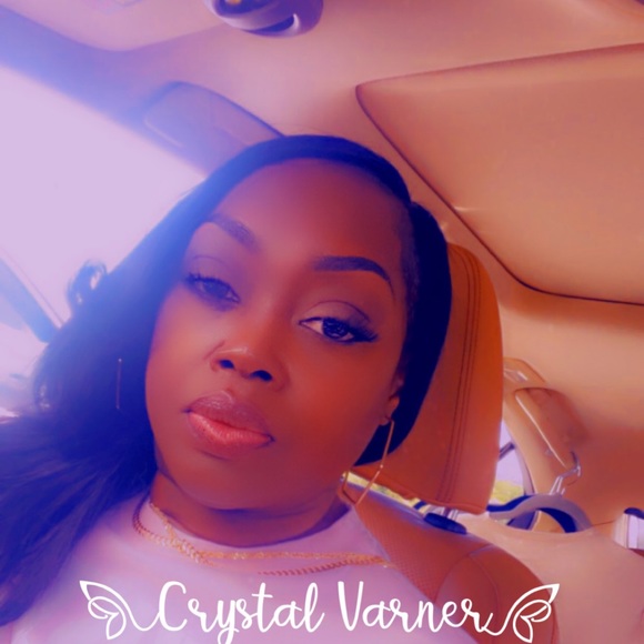 Meet your Posher, Crystal - Picture 2 of 5